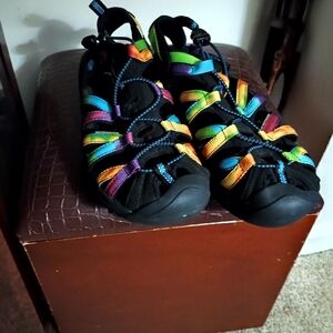 Keen Women's sz 8 Waterproof Sandal
